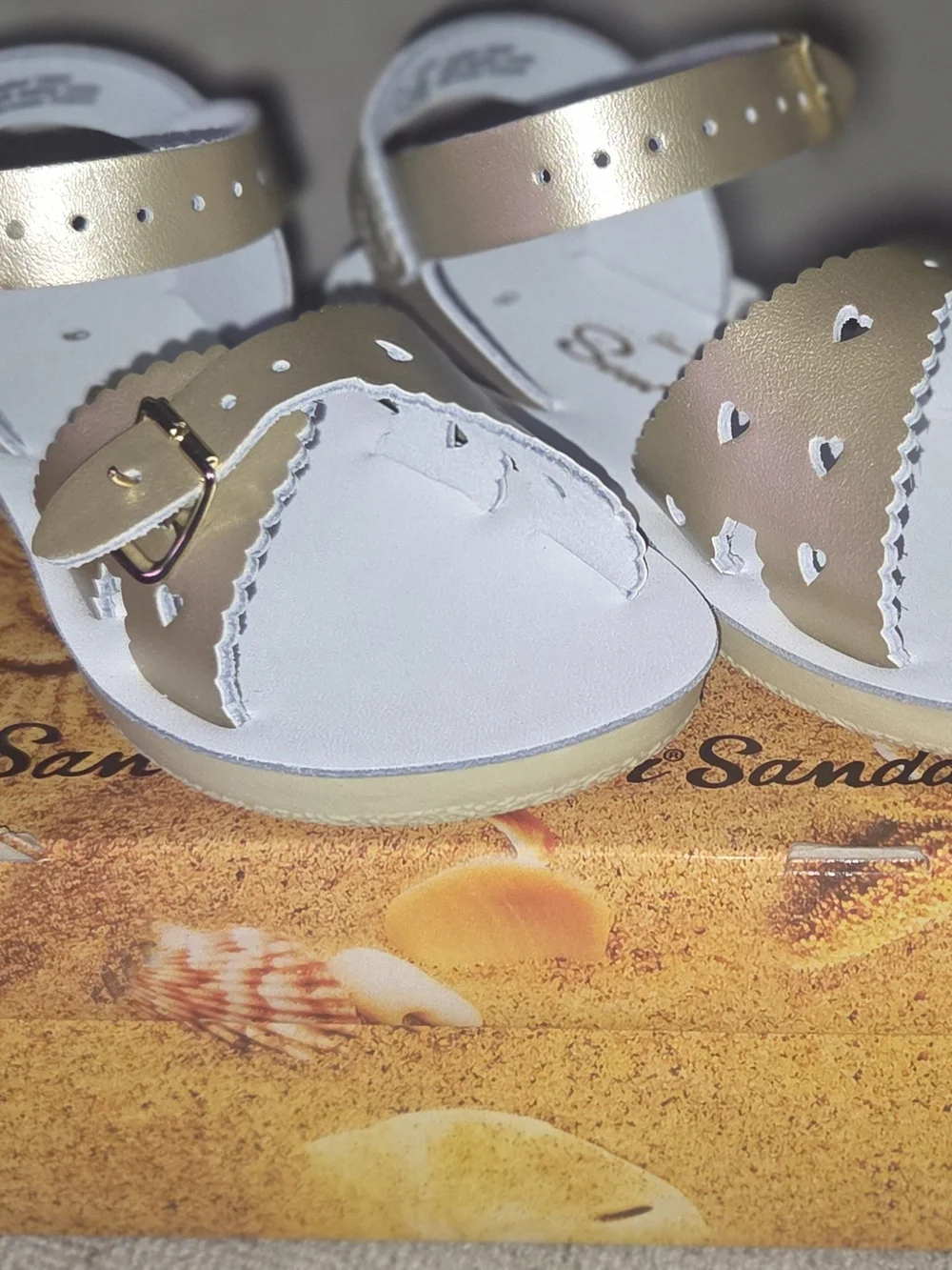 saltwater LUXE Girls Metallic Gold Heart Cutout Sandals